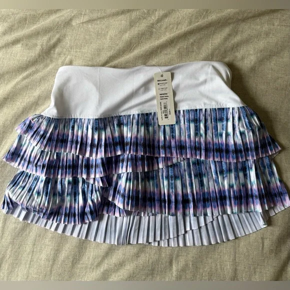 NWT Lucky in Love Blue and White Pleated Tiered Mini Skort - Picture 3 of 4